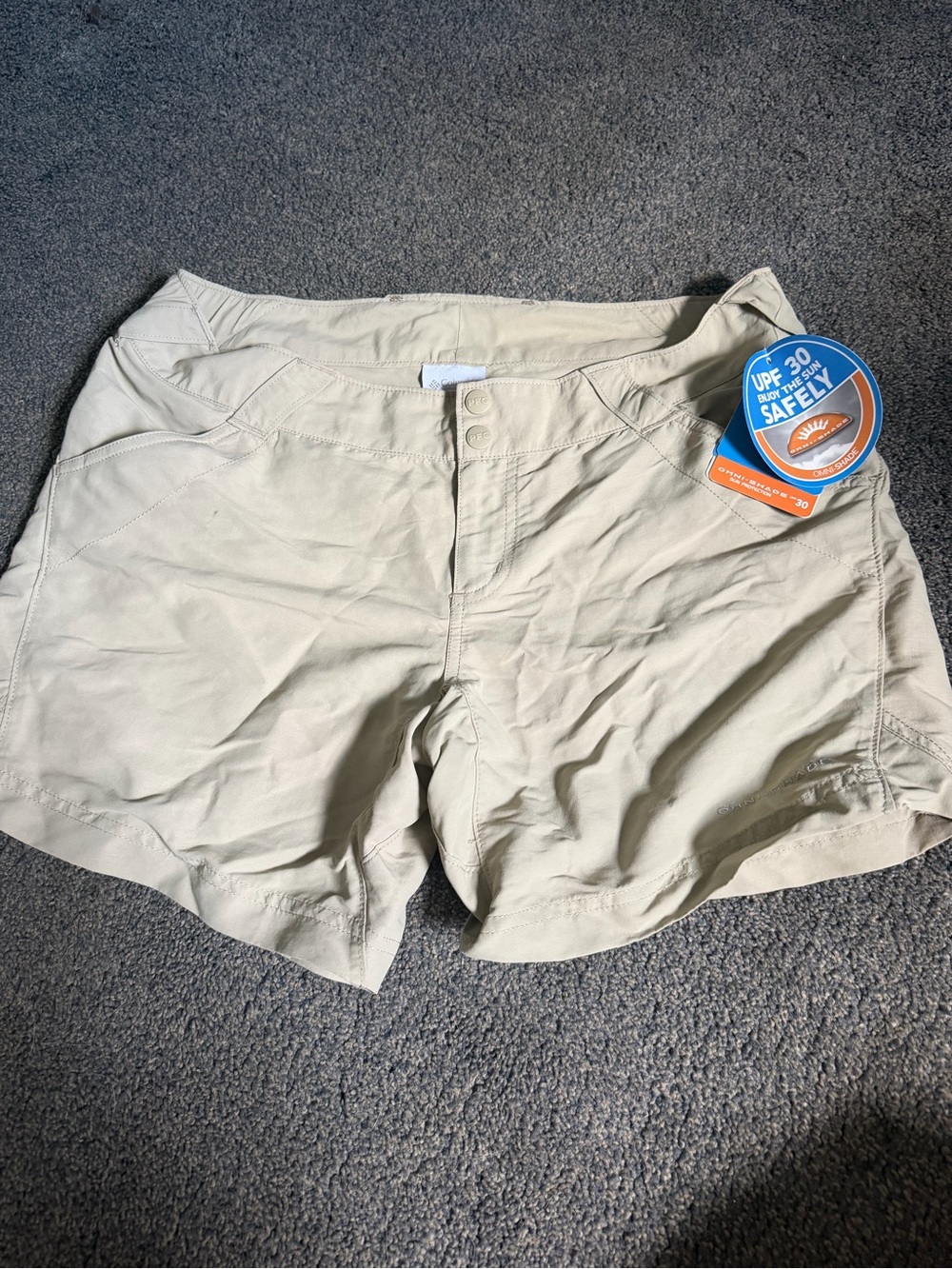 Columbia Beige Women's Outdoor Shorts